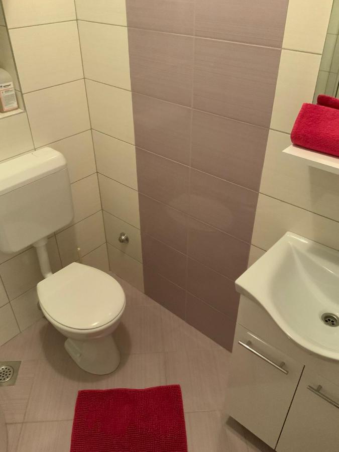 Apartman Lili ザトン エクステリア 写真